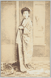 美人立姿 / Beauty Standing image