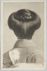 束髪　[いぎりす巻] / Sokuhatsu Hairstyle [Igirisumaki] image