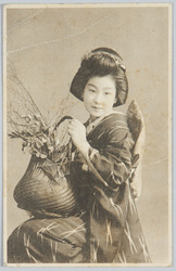 花籠を持つ和装女性 / Woman in Kimono Holding a Flower Basket  image